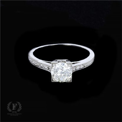 1.05 CARAT DIAMOND PLATINUM ENGAGEMENT RING