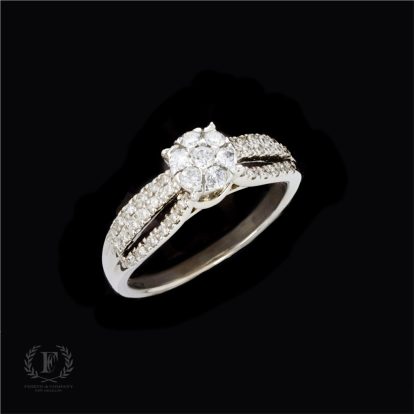 ESTATE 10K WHITE GOLD DIAMOND RING