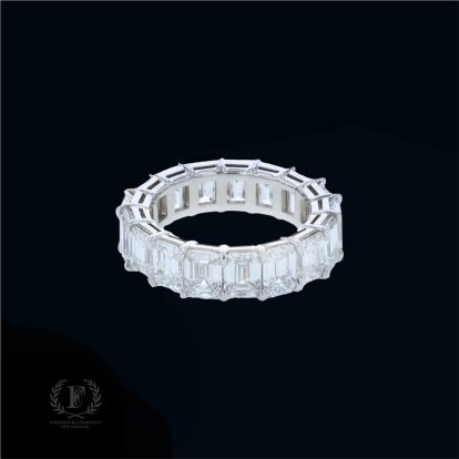 UNENDING SPARKLE! PLATINUM & 17 EMERALD CUT DIAMOND RING