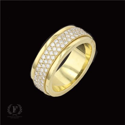 EXTRAORDINARY ELEGANCE WITH GREAT STYLE 18K GOLD DIAMOND RING