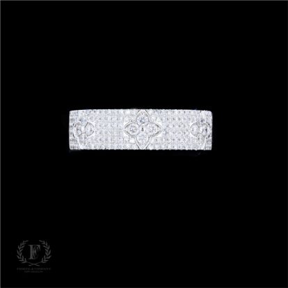 14K WHITE GOLD ROUND DIAMOND RING