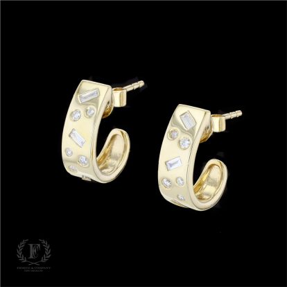 14K YELLOW GOLD DIAMOND HUGGIE EARRINGS