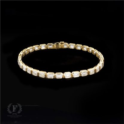 18K YELLOW GOLD EMERALD CUT DIAMOND TENNIS BRACELET