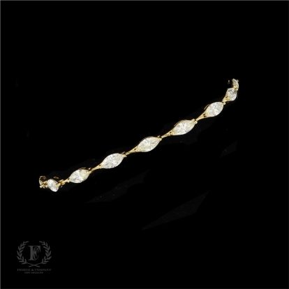 EAST-WEST 18K YELLOW GOLD DIAMOND BRACELET