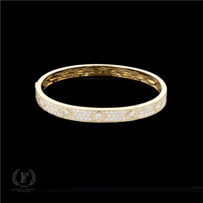 18K YELLOW GOLD ROUND DIAMOND BANGLE