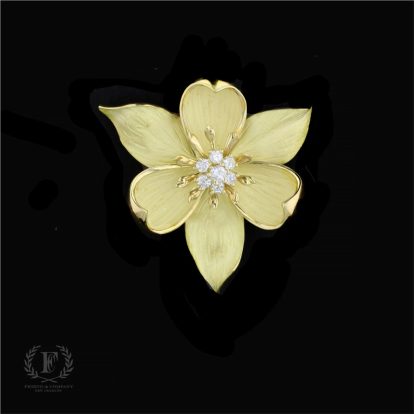 18K YELLOW GOLD DIAMOND DOGWOOD FLOWER PIN