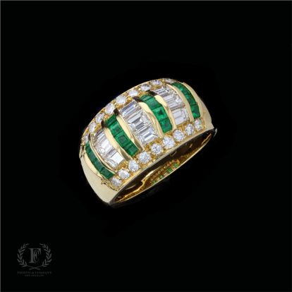 ELEGANT EMERALDS & DAZZLING DIAMONDS COMBINE FOR AN EYECATCHING DUO IN 18K YELLOW GOLD