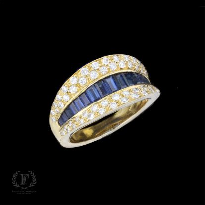 BOLD GOLD & BREATHTAKINGLY BLUE  SAPPHIRE DIAMOND ESTATE RING
