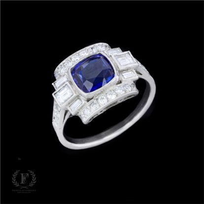 ANTIQUE PLATINUM SAPPHIRE & DIAMOND RING