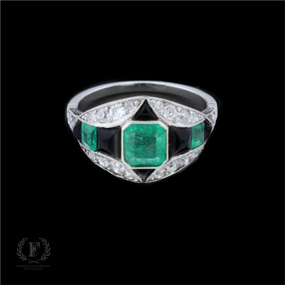 ANTIQUE PLATINUM EMERALD DIAMOND ONXY RING
