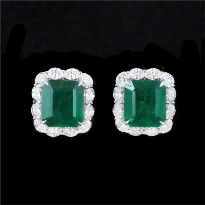 18K WHTE GOLD DIAMOND EMERALD EARRINGS