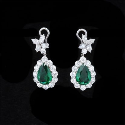 18K WHITE GOLD DIAMOND EMERALD DANGLE DROP EARRINGS