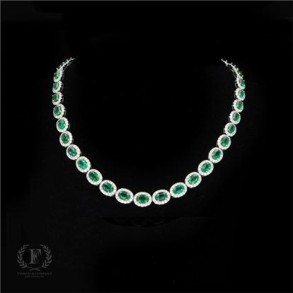 ELEGANT EMERALD & DIAMOND NECKLACE