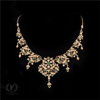 VINTAGE 14K YELLOW GOLD EMERALD PEARL COLLAR NECKLACE