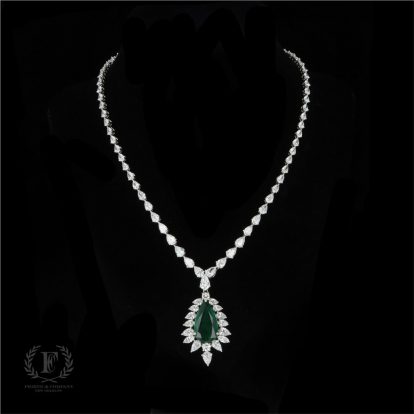 PLATINUM EMERALD DIAMOND NECKLACE